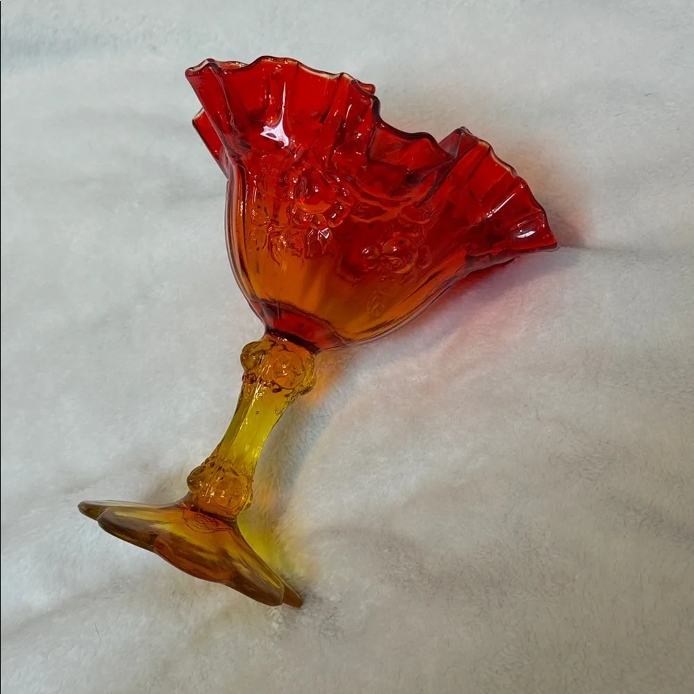 Fenton Ambèrina Ruffled Glass Thumbprint 6inch Pedestal Compote